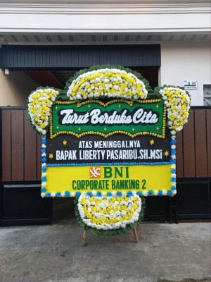 Papan Bunga Duka di Sosorgadong